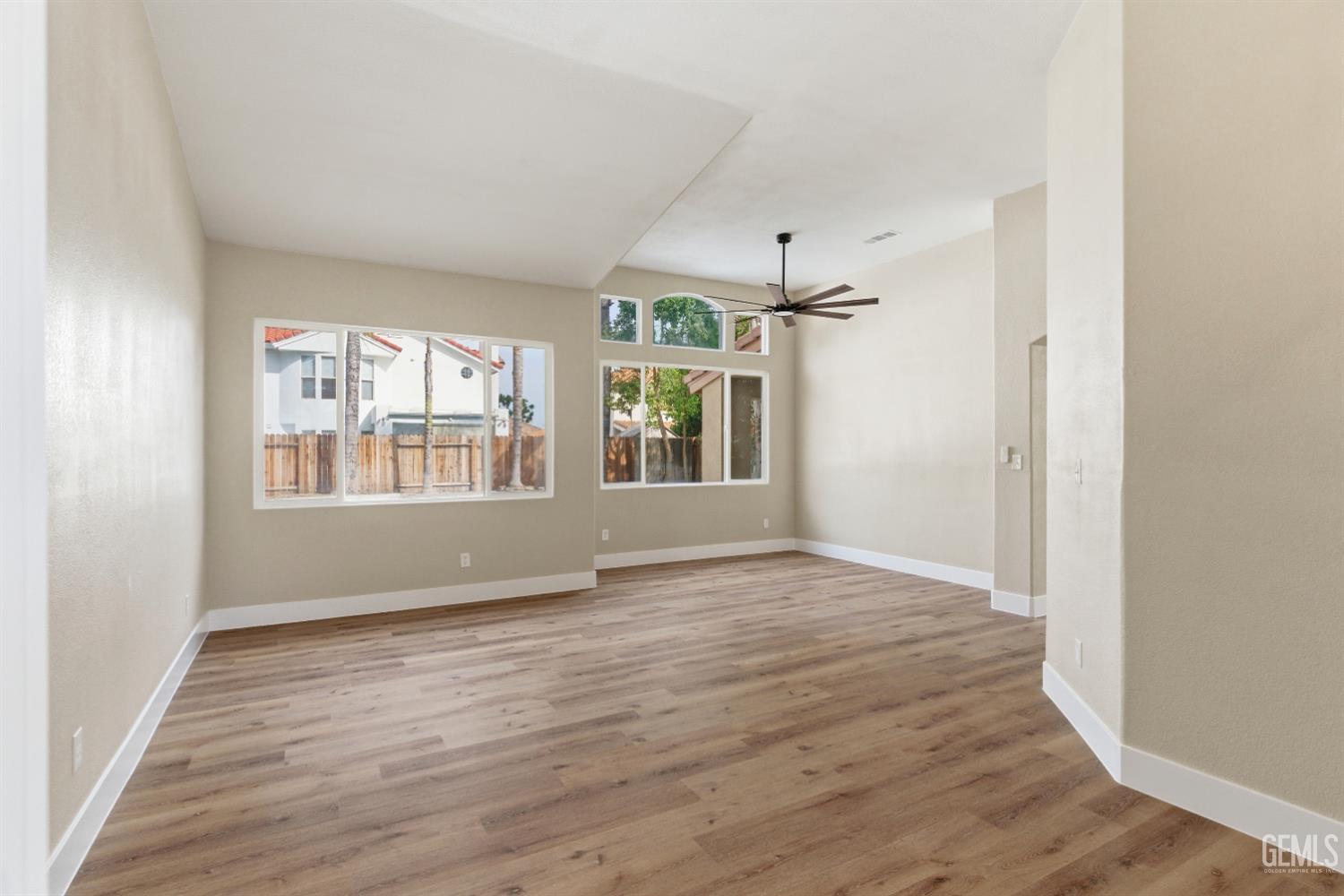 1512 Wedgewood Drive — photo 8