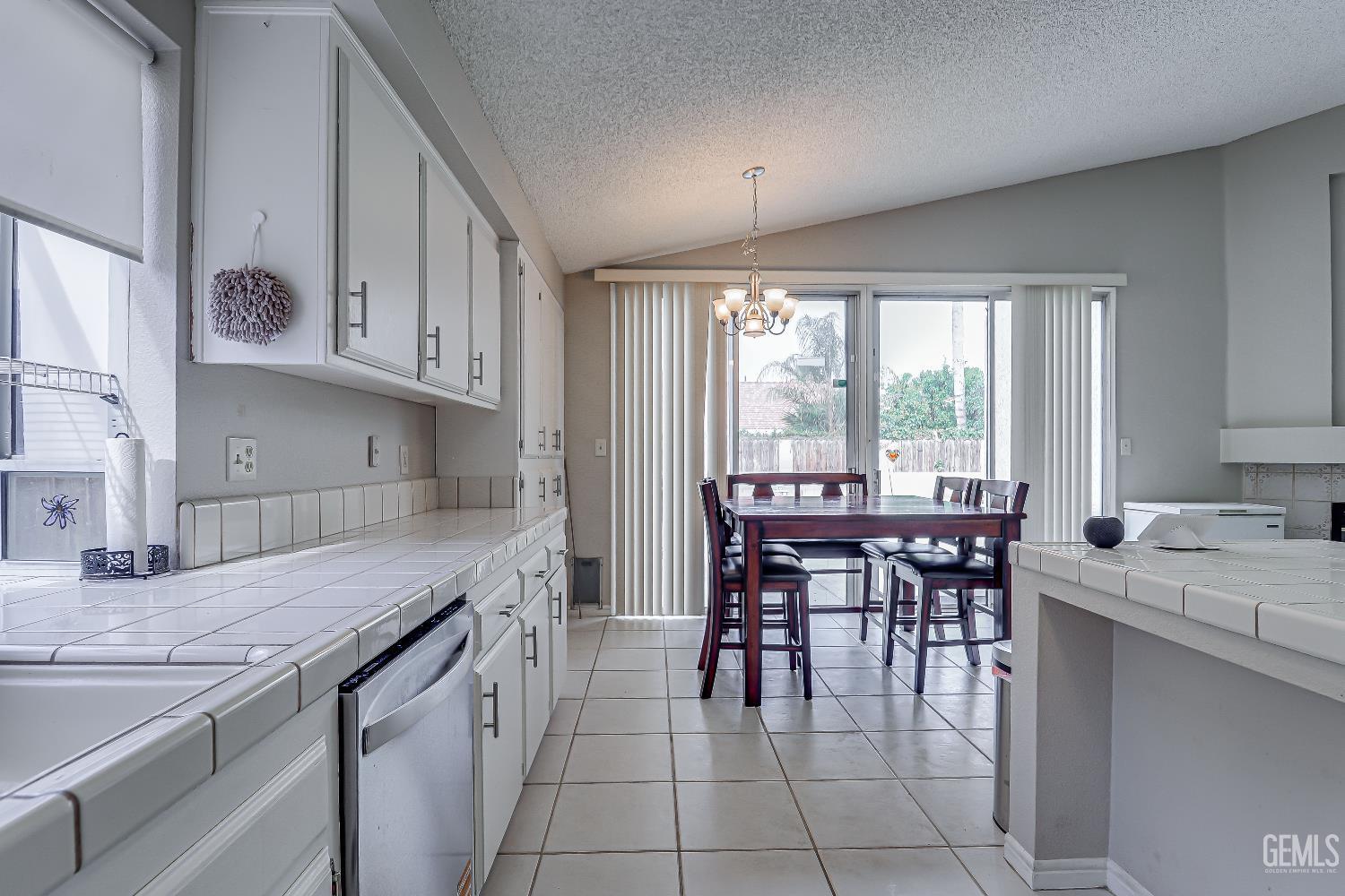 6208 Quaking Aspen Street — photo 14