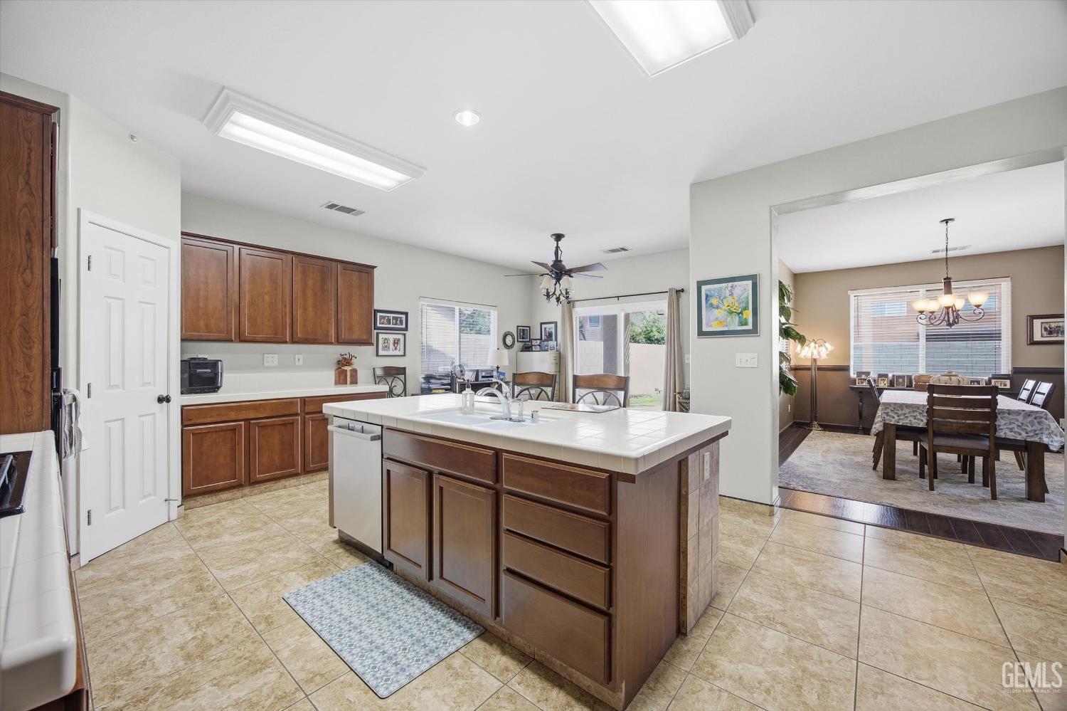 11607 California Poppy Drive — photo 13