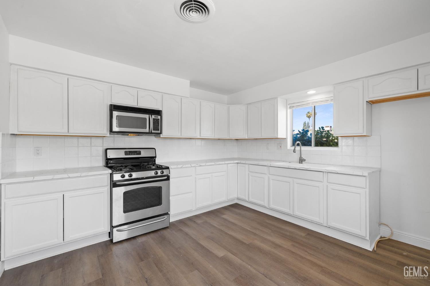 3609 Cardinal Avenue — photo 13