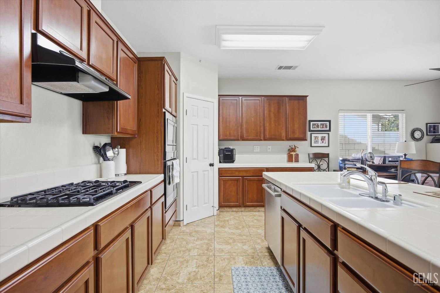 11607 California Poppy Drive — photo 14