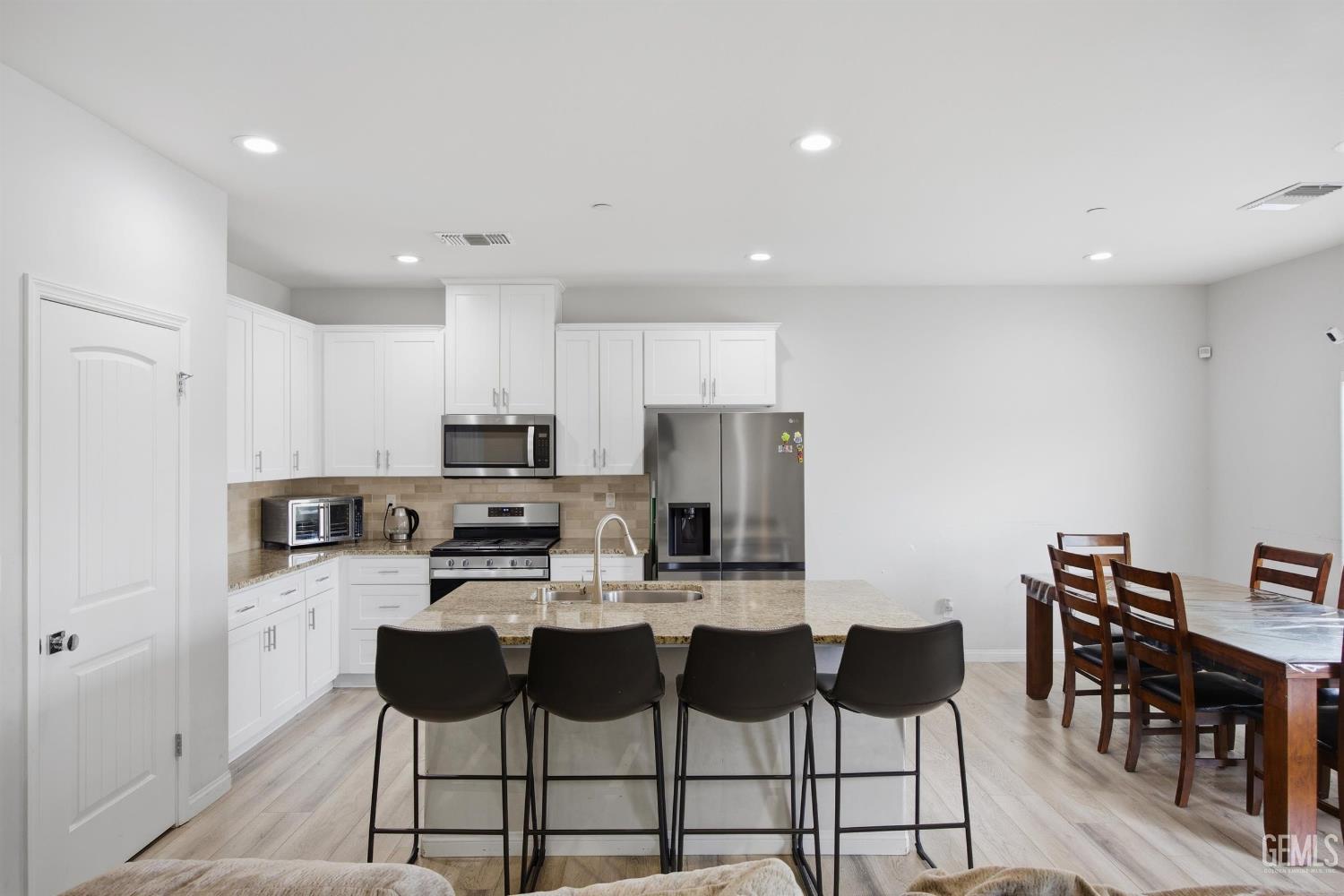 9908 Old Wood Drive — photo 11