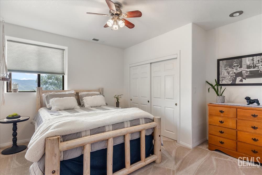 25900 Columbia Way — photo 35