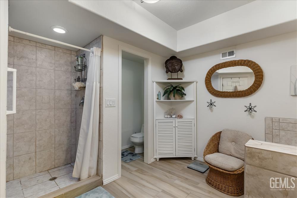25900 Columbia Way — photo 38