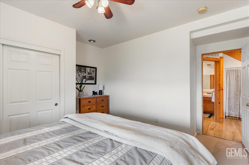 25900 Columbia Way — photo 36