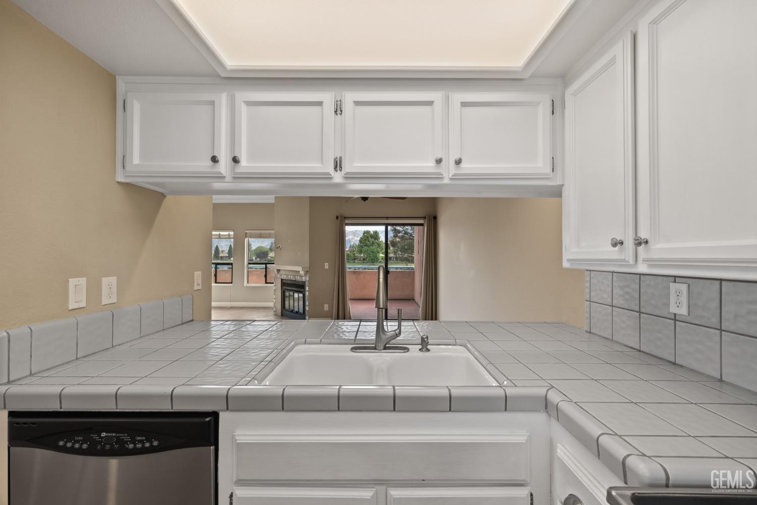 14500 Las Palmas Drive — photo 23