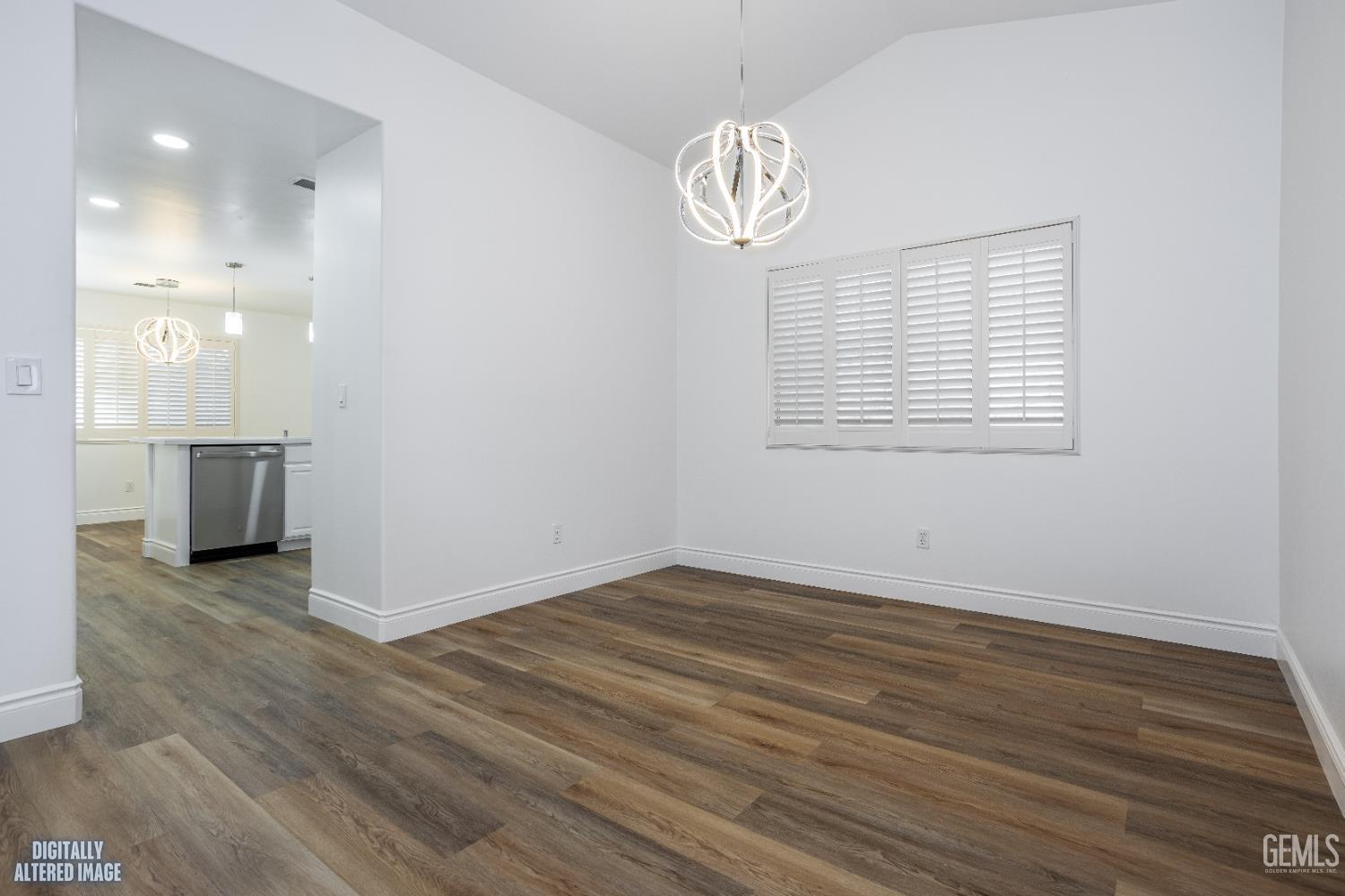 9815 Cabbage Rose Avenue — photo 11