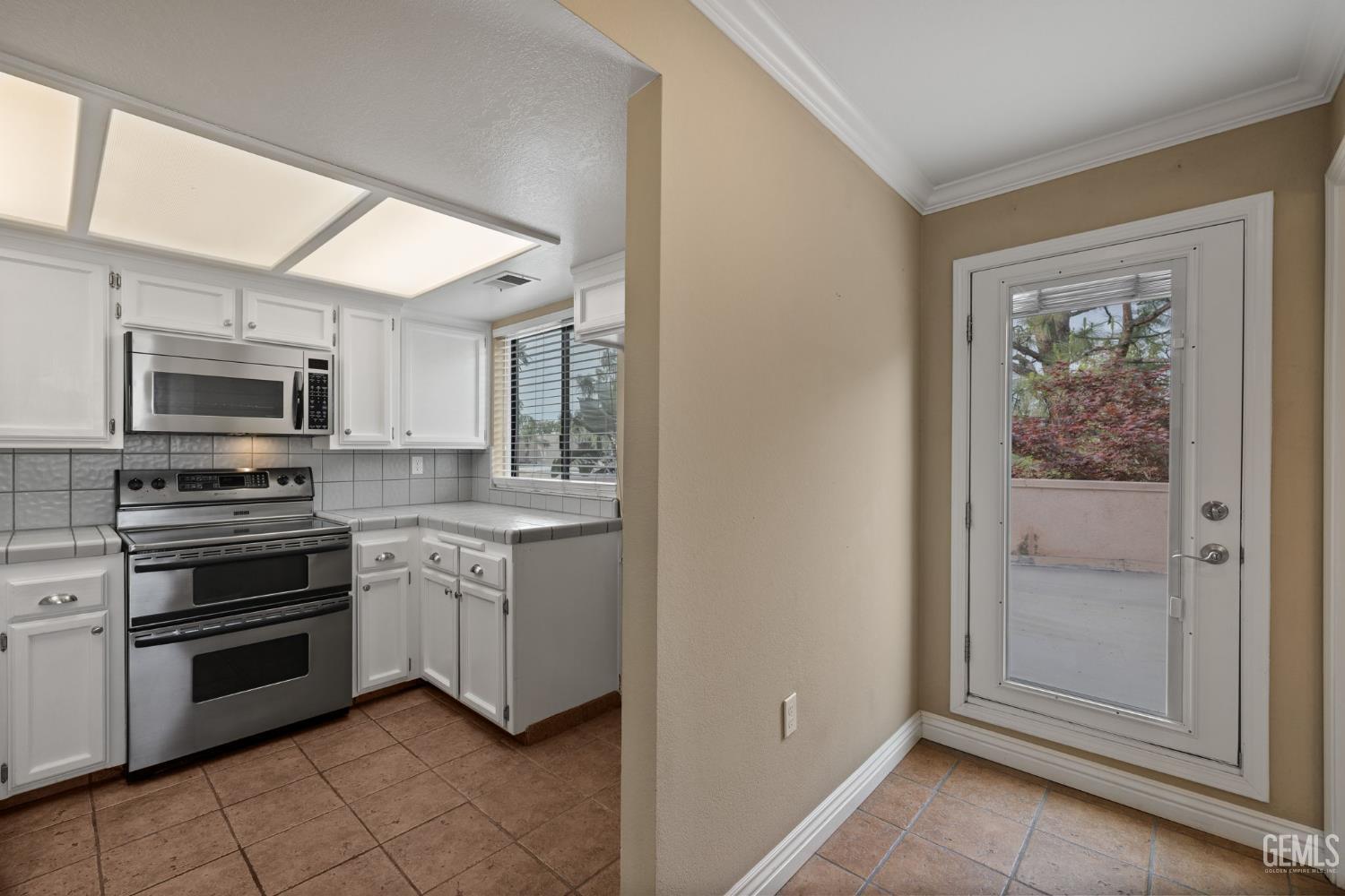 14500 Las Palmas Drive — photo 20