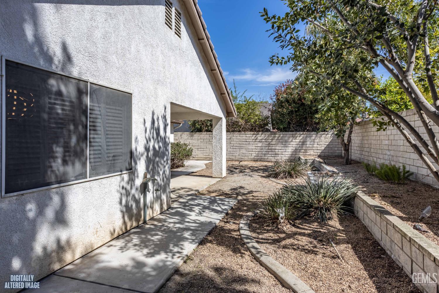 9815 Cabbage Rose Avenue — photo 29