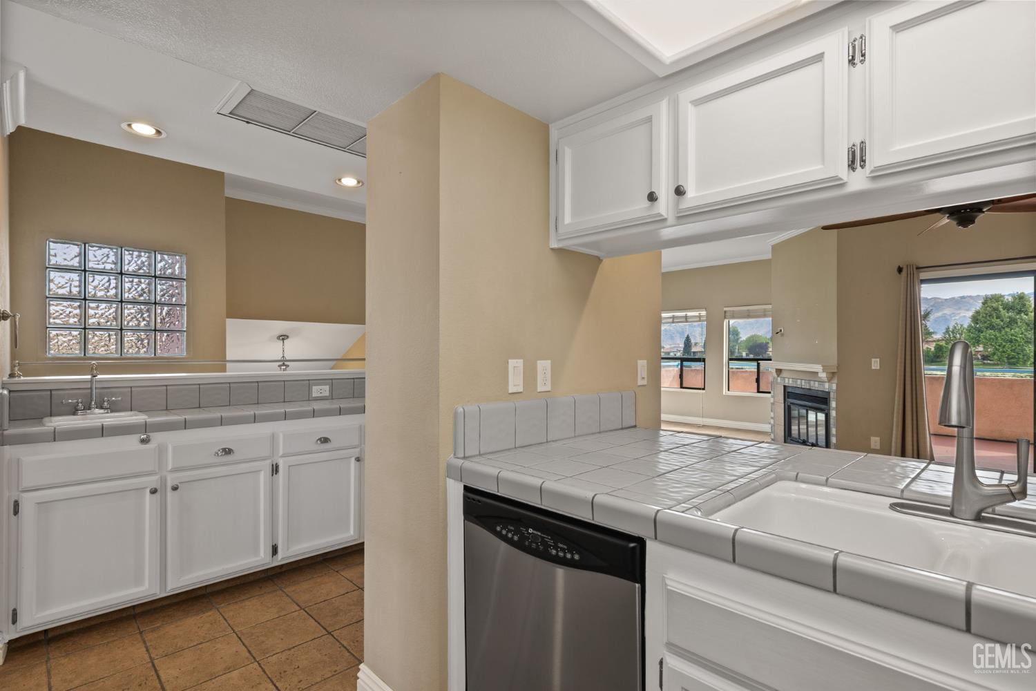 14500 Las Palmas Drive — photo 24