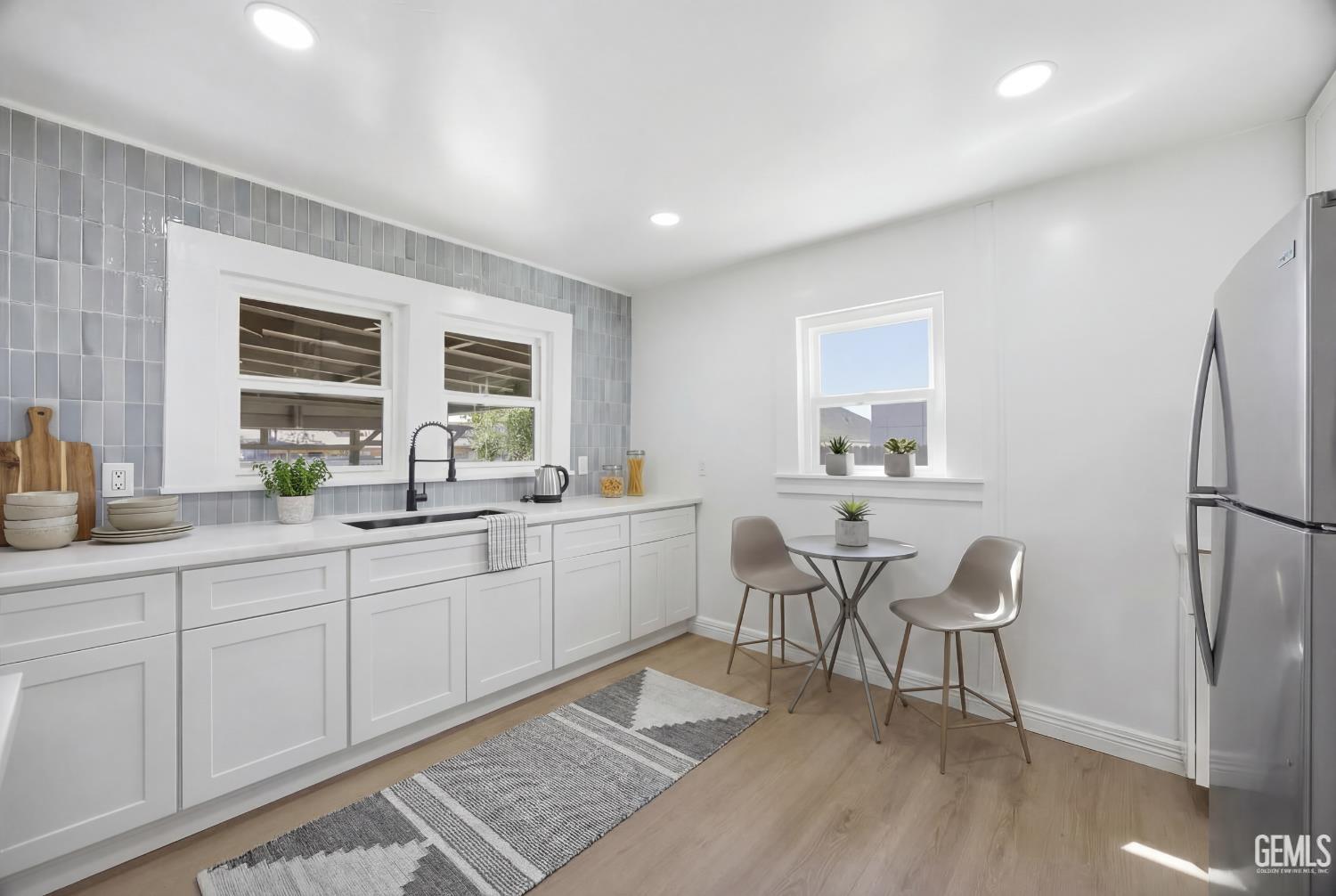 1615 Owens Street — photo 15