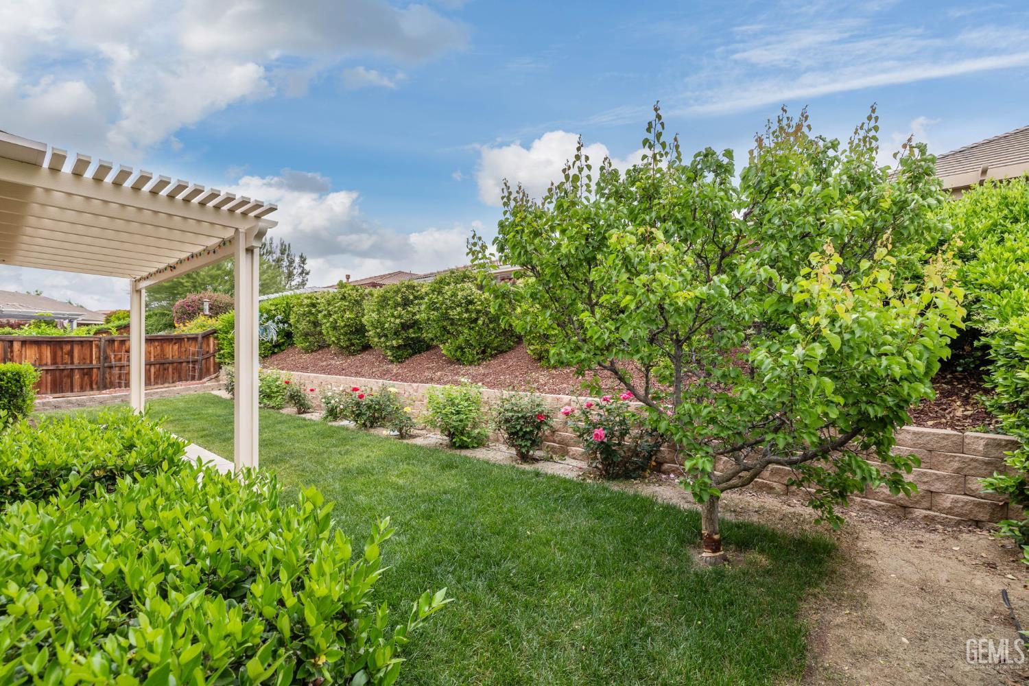 6211 Shelburne Drive — photo 33