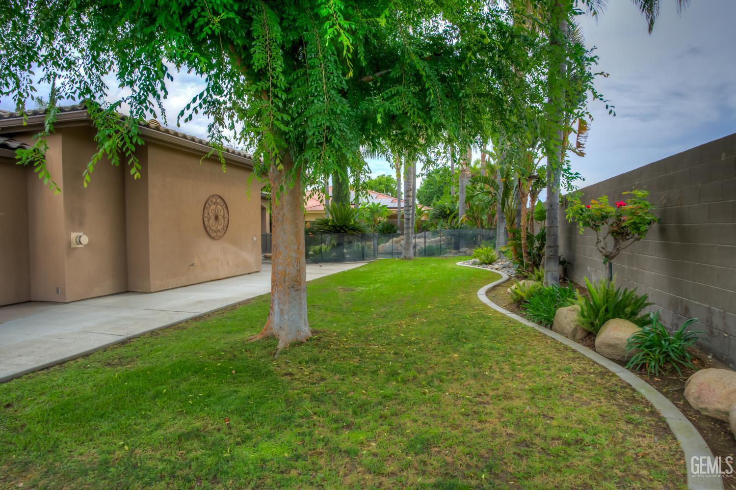 10703 Queensbury Drive — photo 55