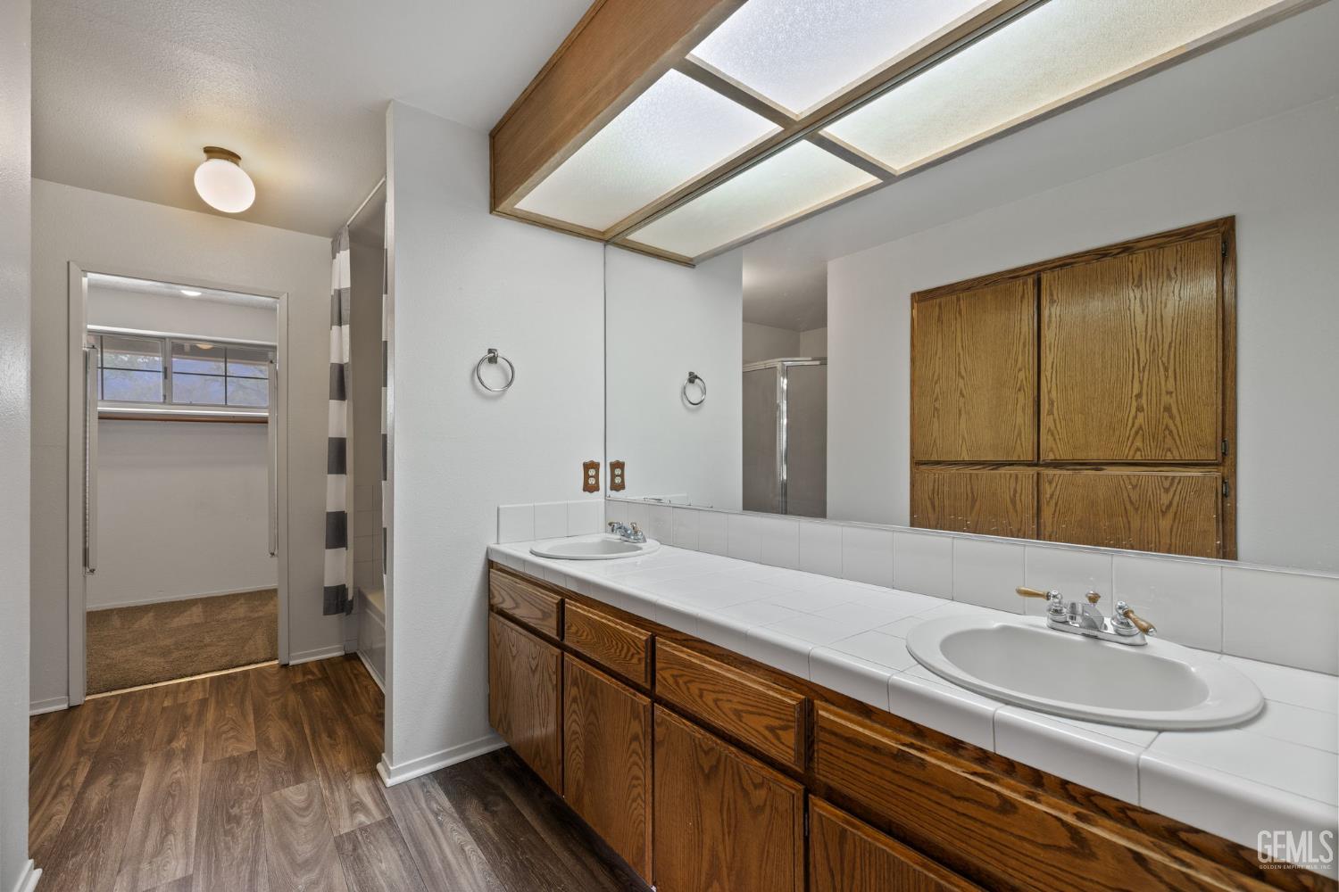 18520 Glenview Court — photo 48