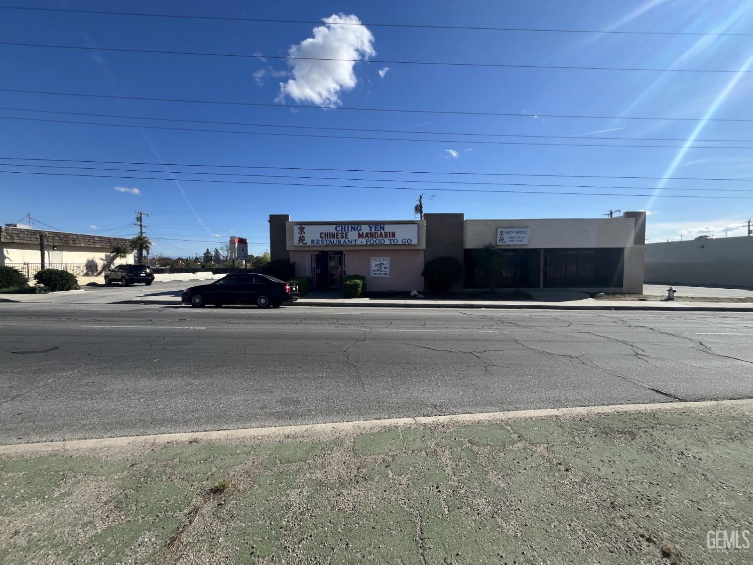 1207 Columbus Street — photo 3