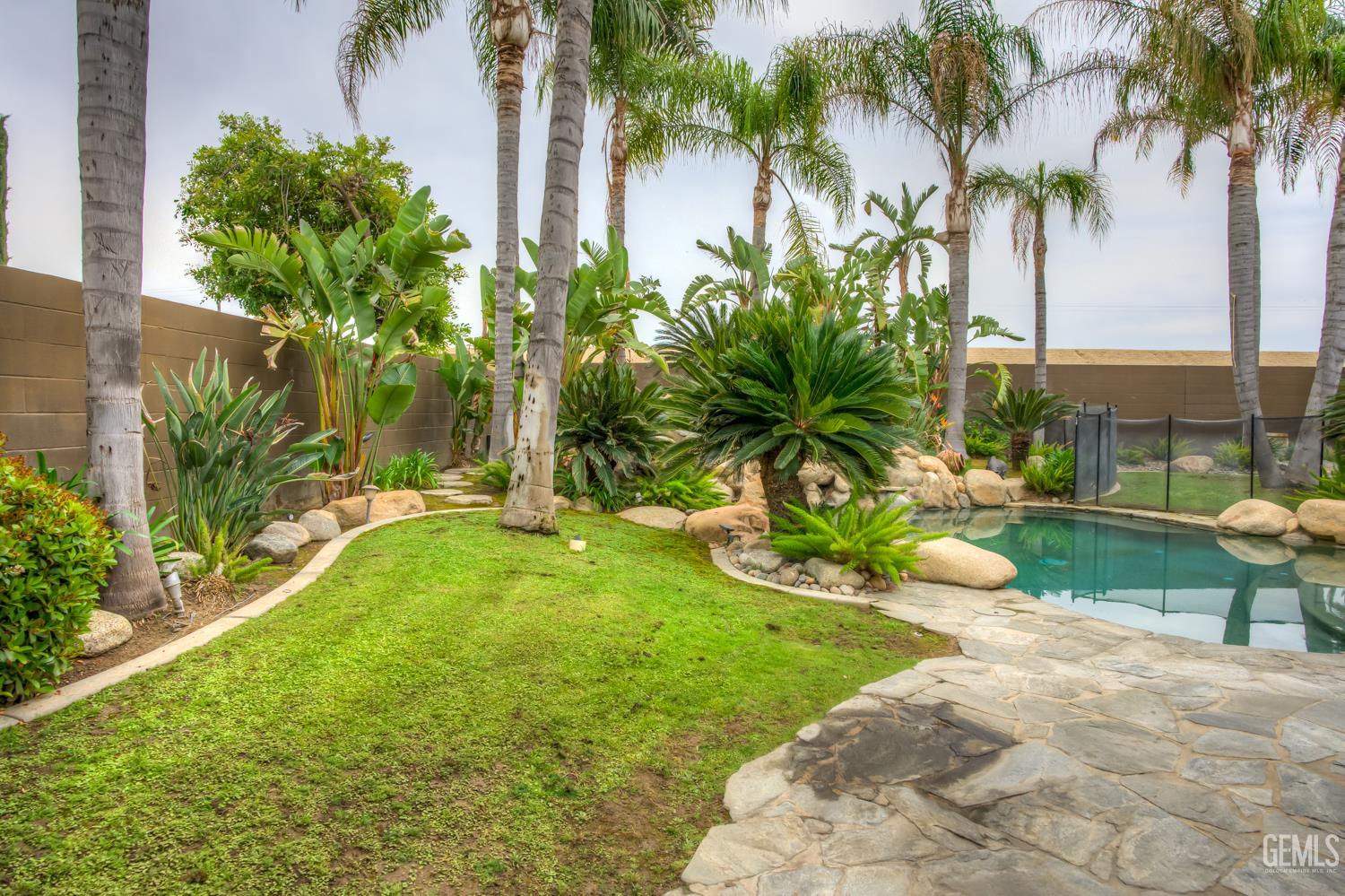 10703 Queensbury Drive — photo 53