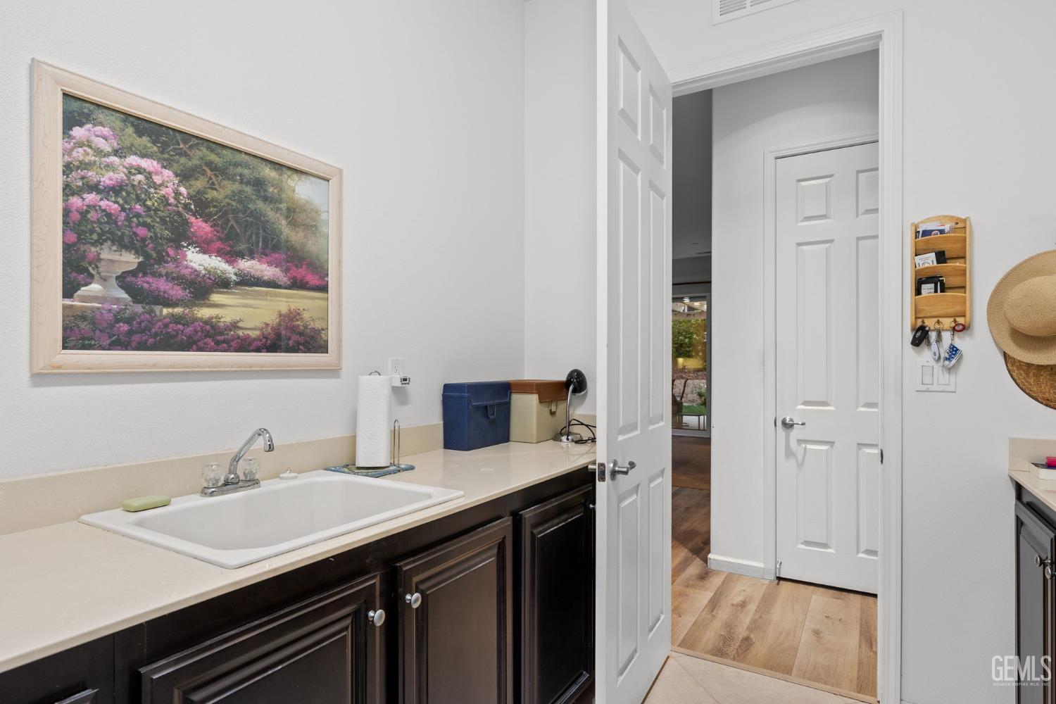 6211 Shelburne Drive — photo 27
