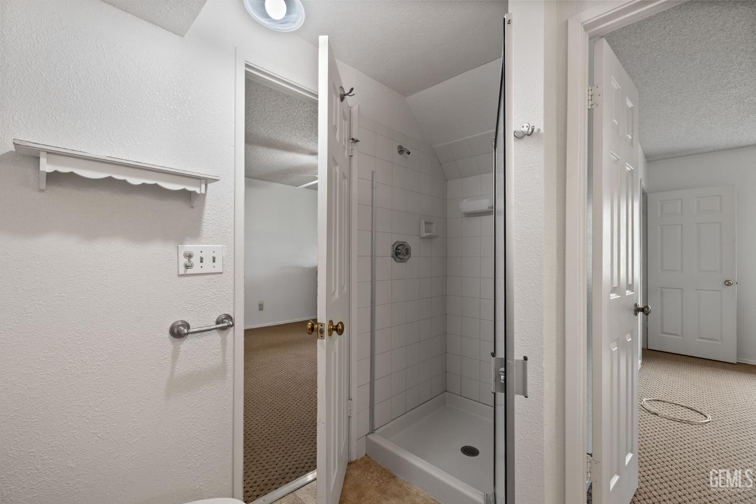 18520 Glenview Court — photo 17