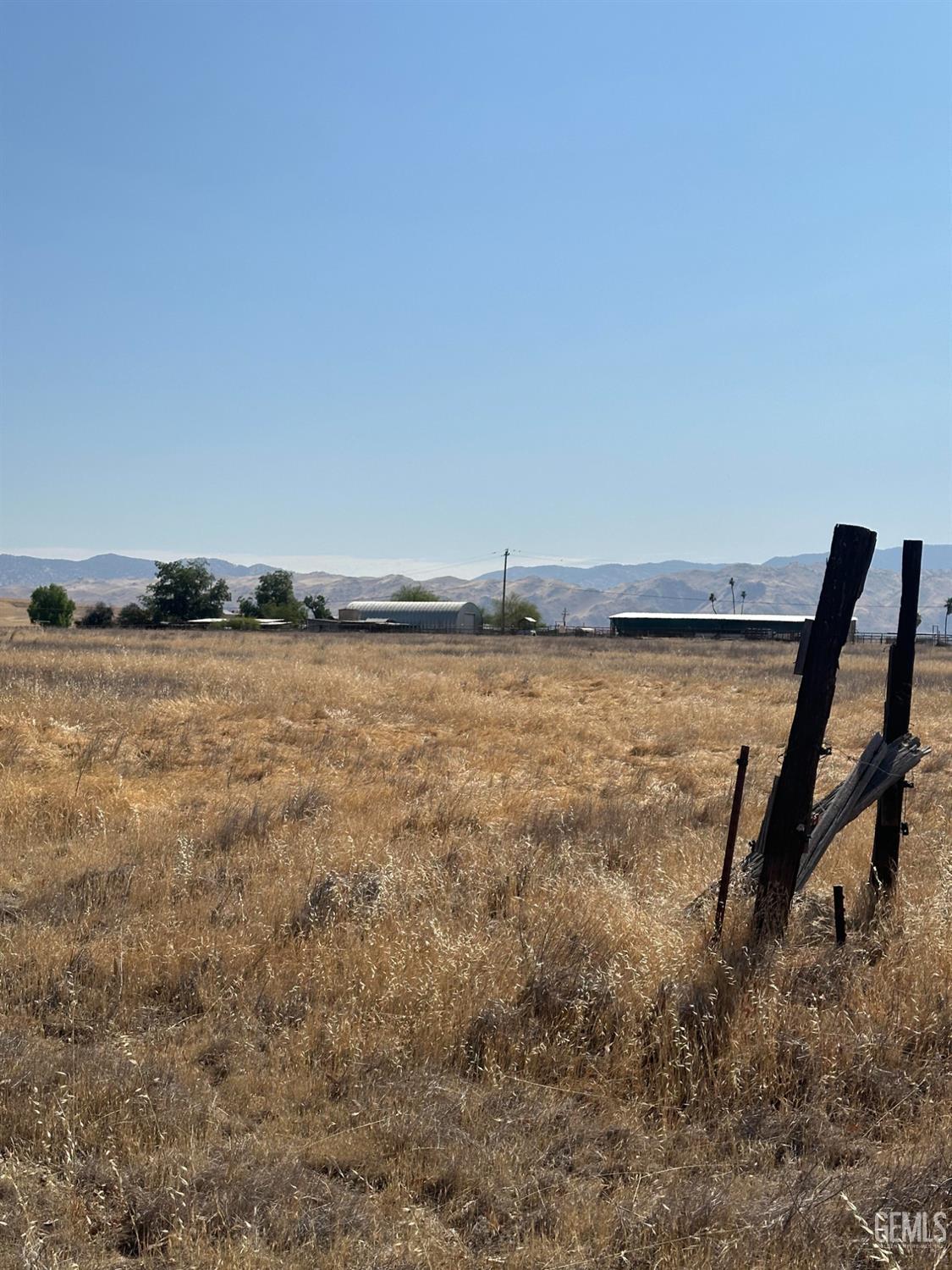 E Cosmo Street — photo 3