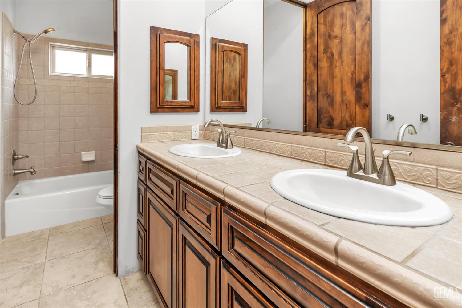 10703 Queensbury Drive — photo 41