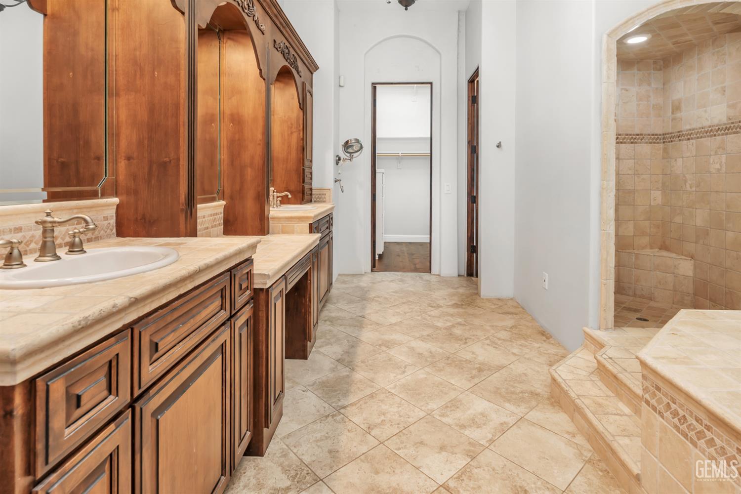 10703 Queensbury Drive — photo 34