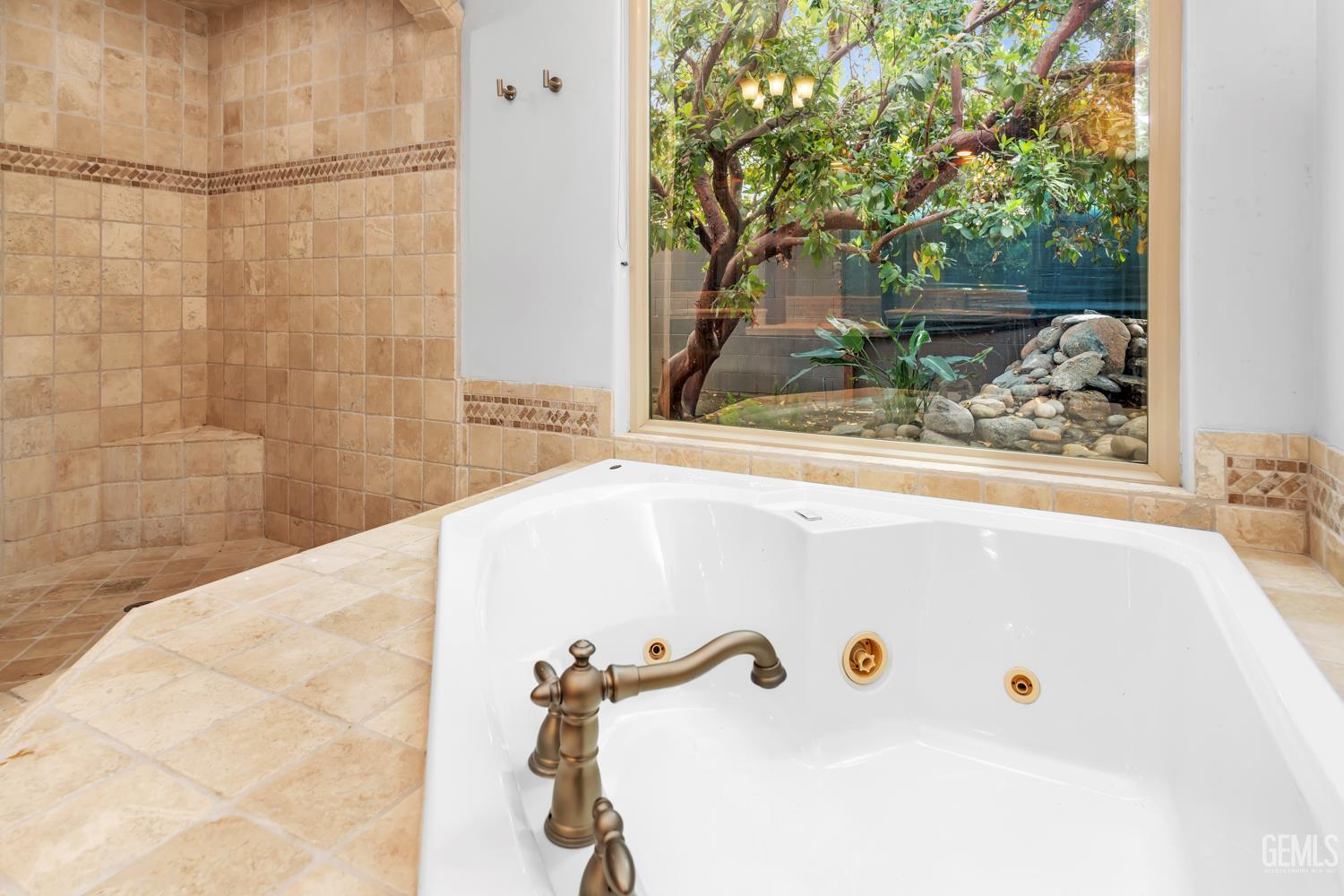 10703 Queensbury Drive — photo 36