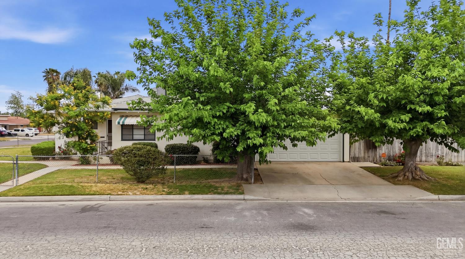 4629 Fishering Drive — photo 6