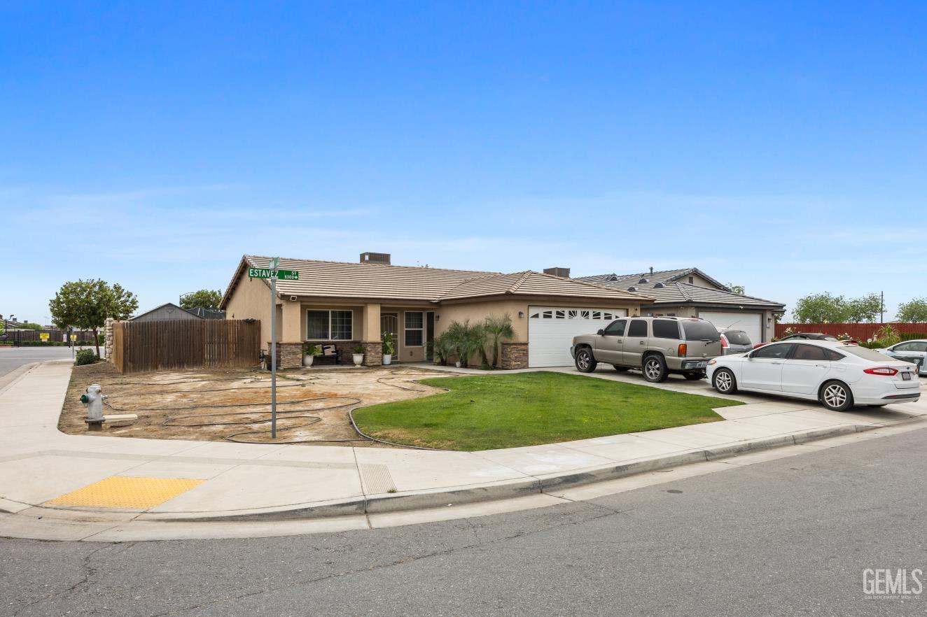 6301 Estavez Street — photo 2