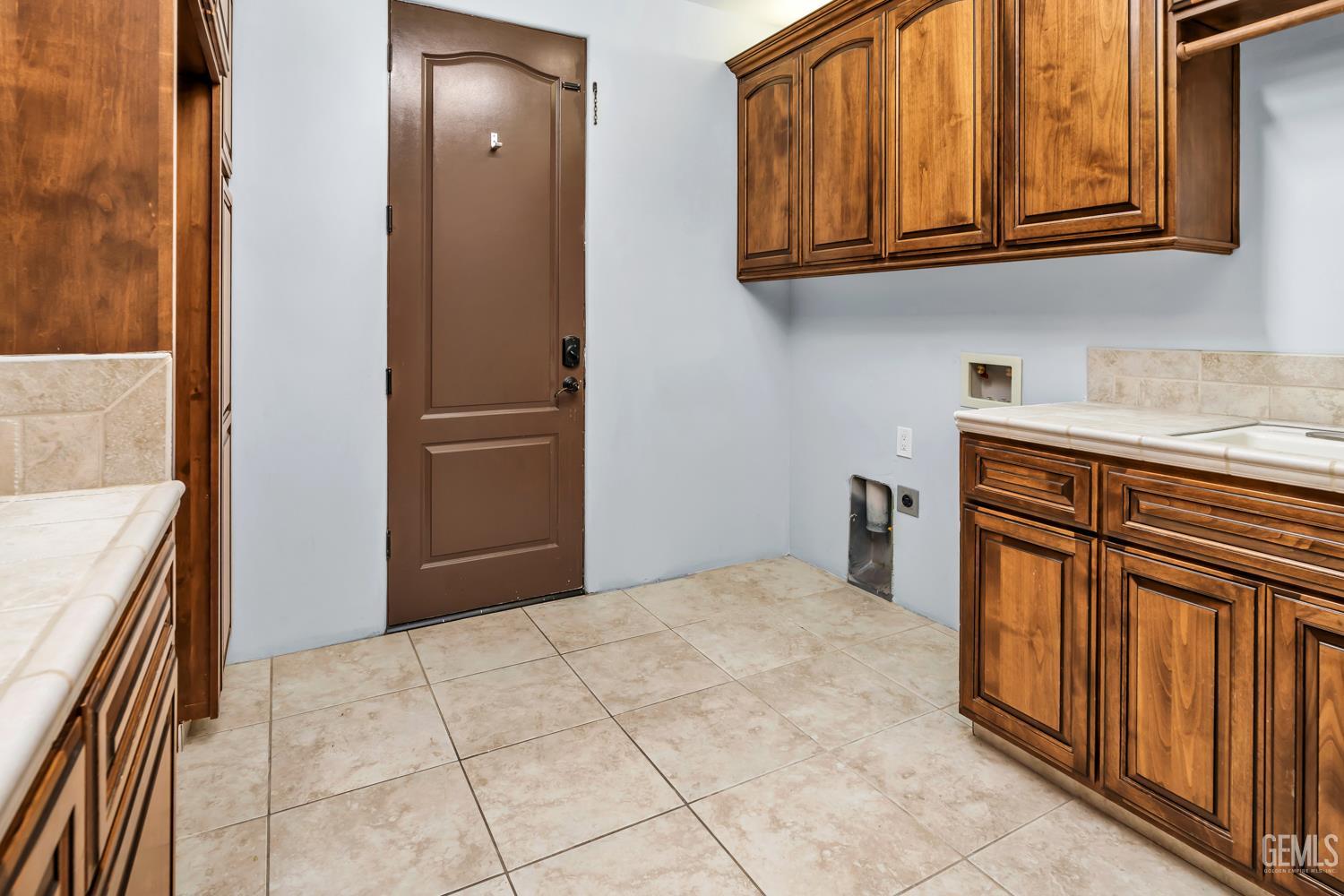 10703 Queensbury Drive — photo 43