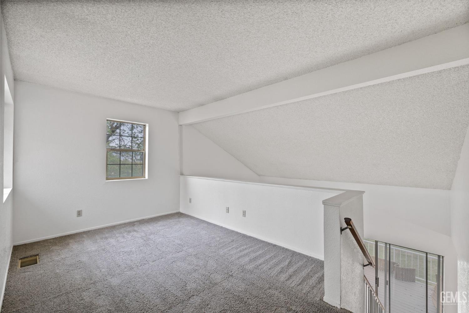 18520 Glenview Court — photo 53