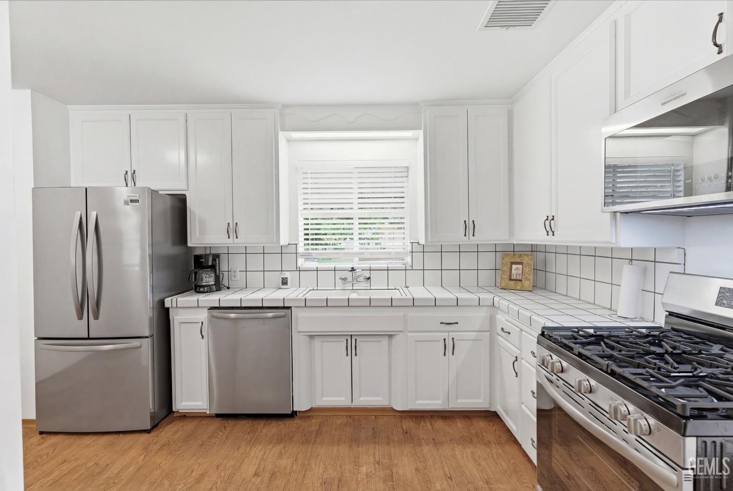4629 Fishering Drive — photo 11