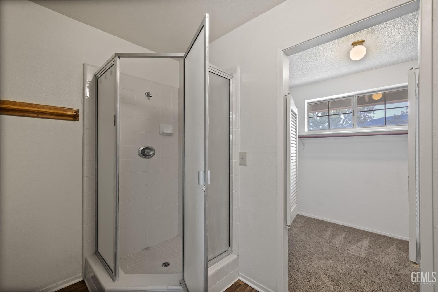 18520 Glenview Court — photo 49