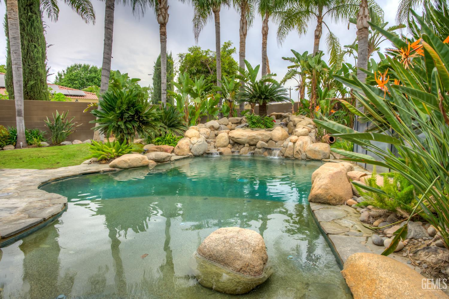10703 Queensbury Drive — photo 48