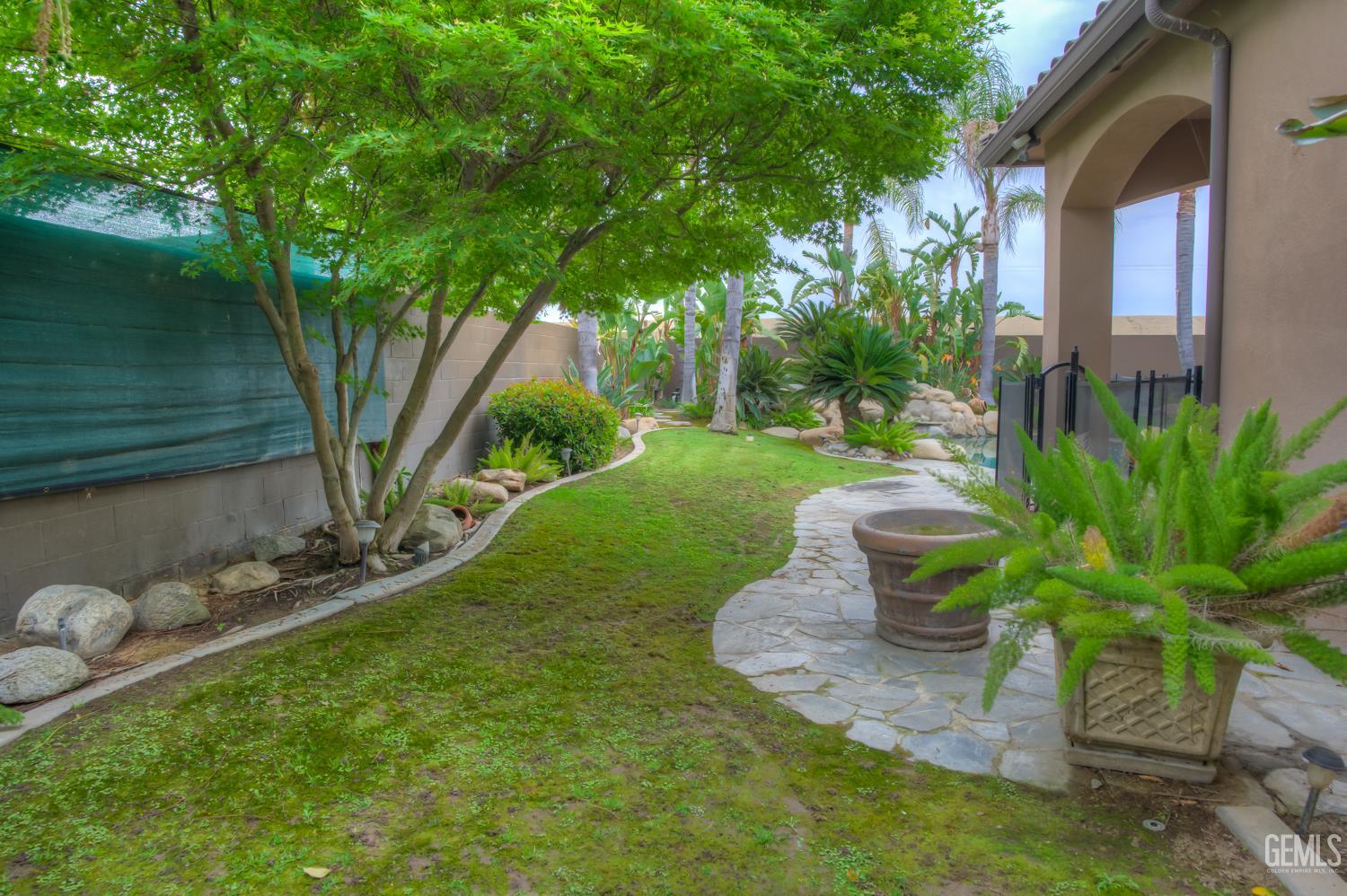 10703 Queensbury Drive — photo 52