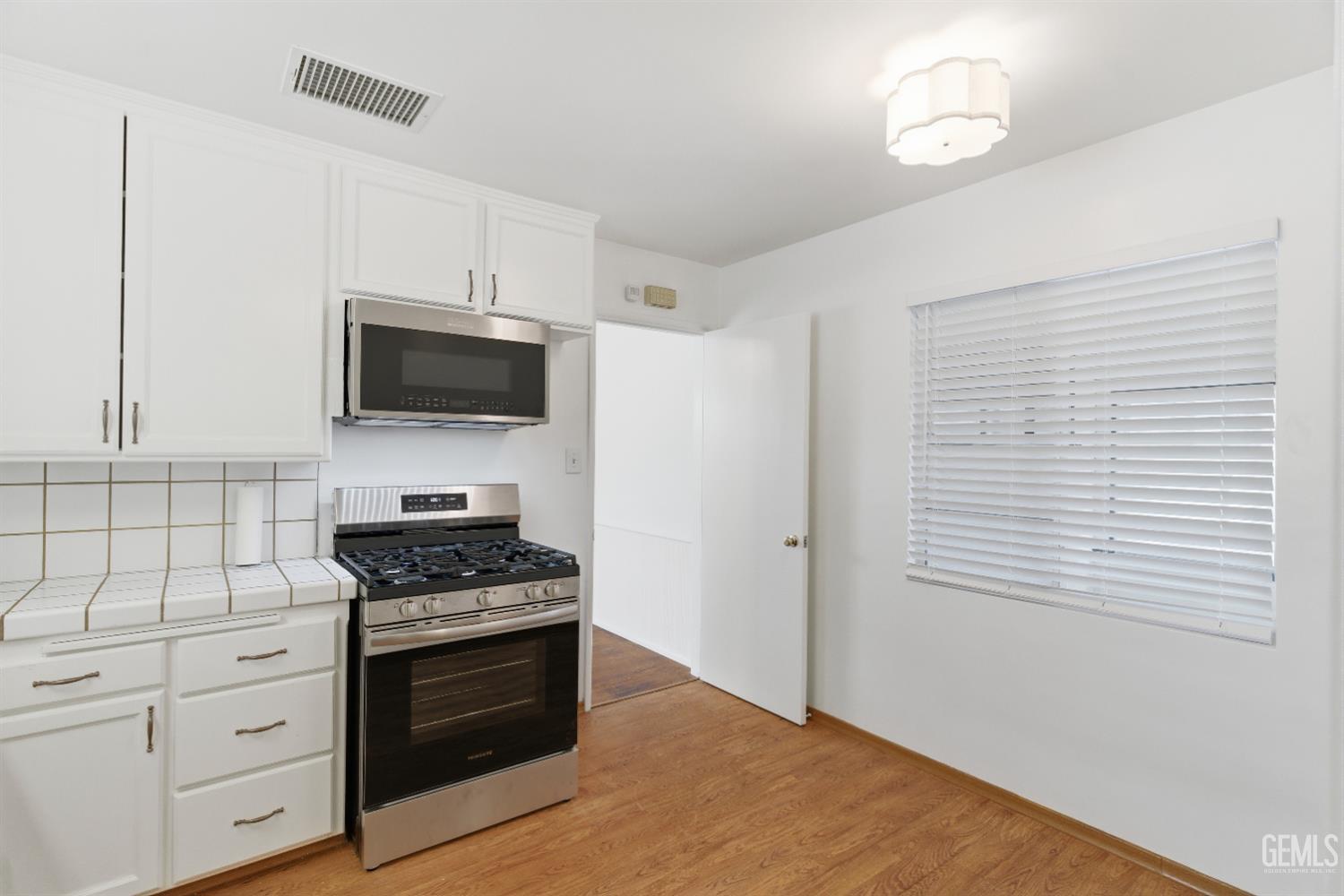 4629 Fishering Drive — photo 14