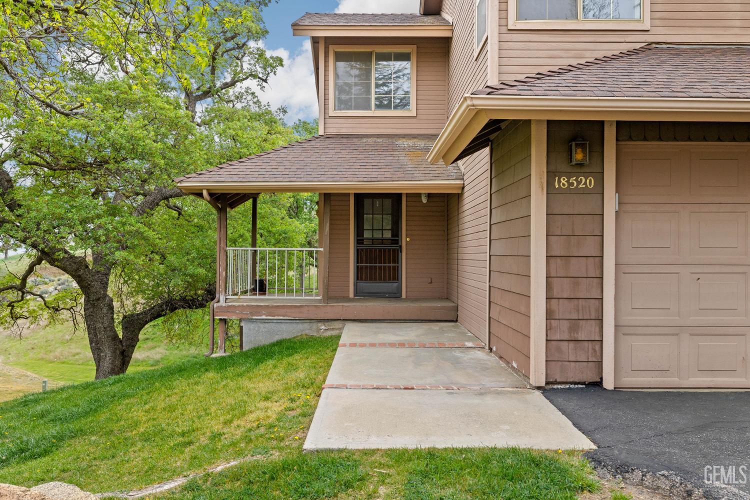 18520 Glenview Court — photo 6