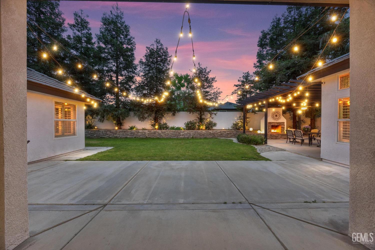 11605 Yarborough Avenue — photo 4