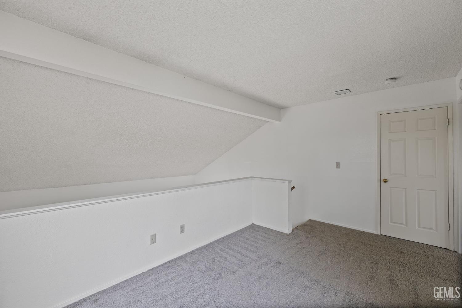 18520 Glenview Court — photo 43