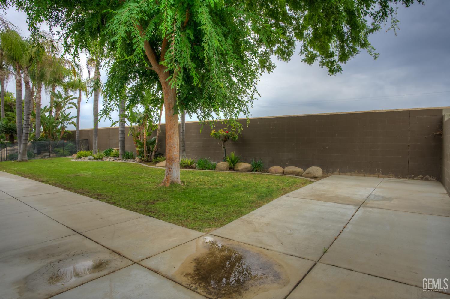 10703 Queensbury Drive — photo 54
