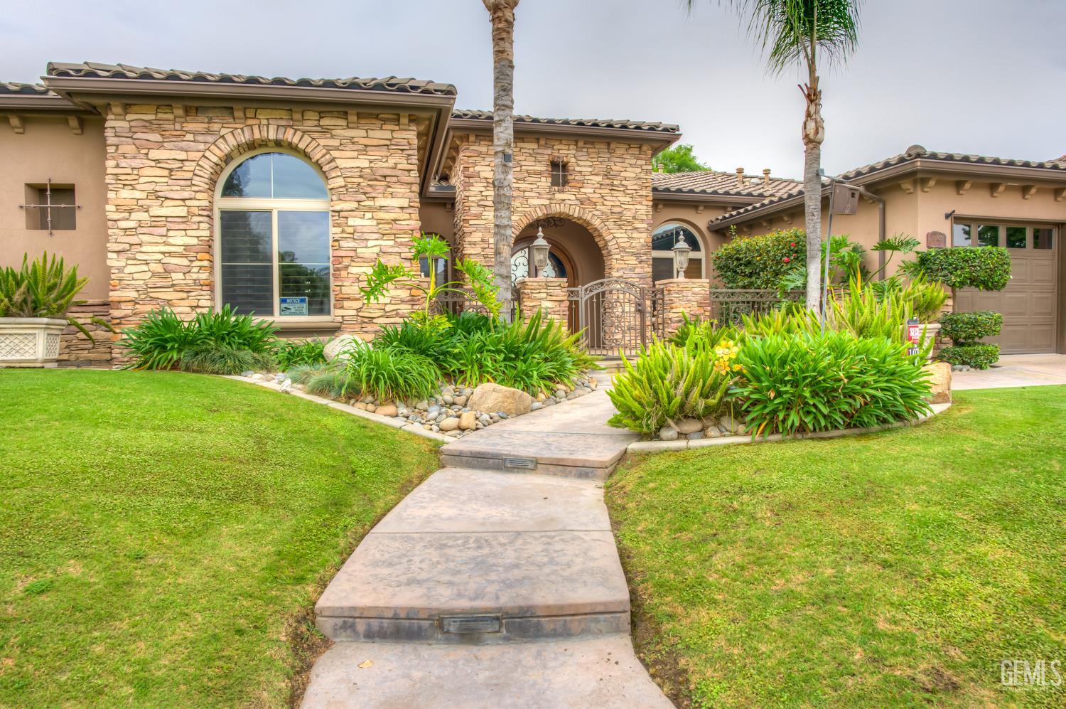 10703 Queensbury Drive — photo 7