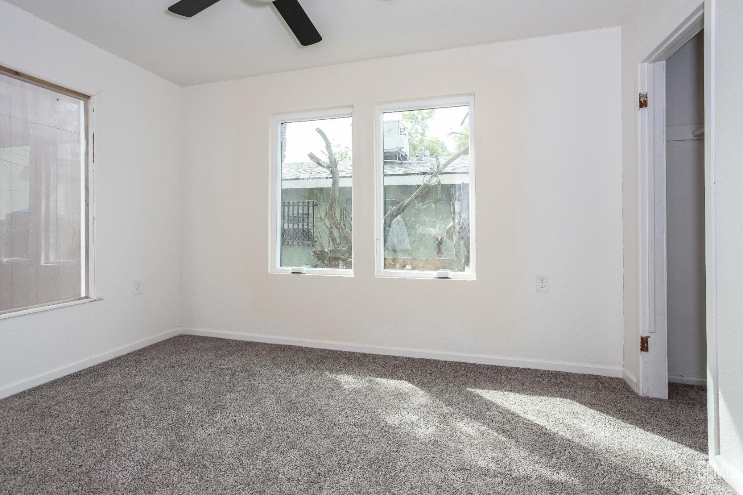 1322 Quincy Street — photo 17