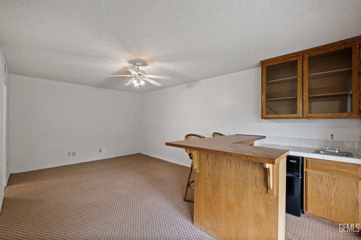 18520 Glenview Court — photo 12