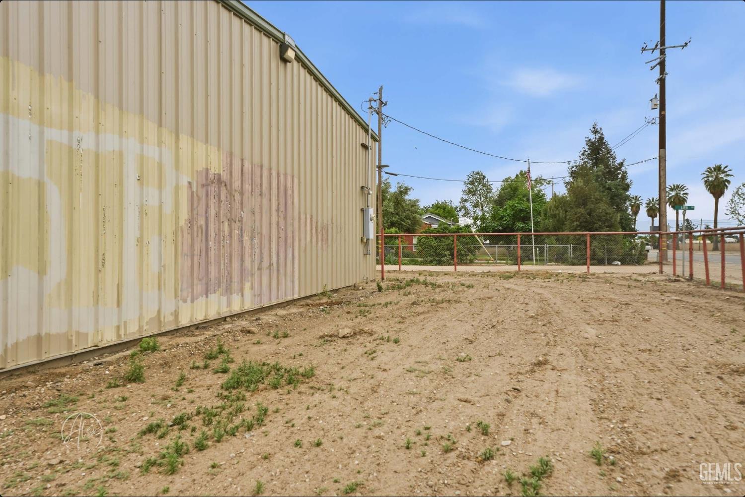 253 E McKee Road — photo 32