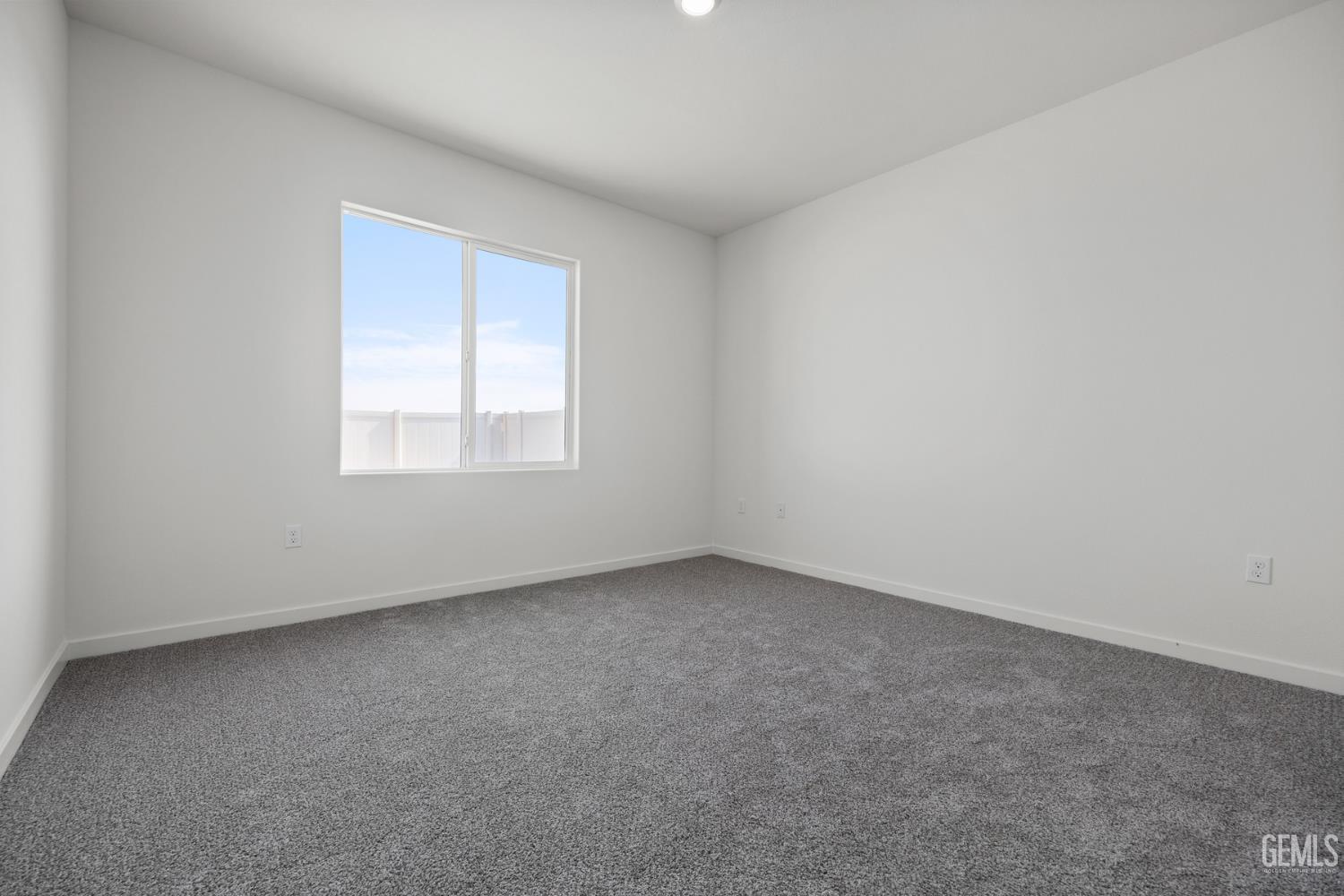 7937 Blueberry Avenue — photo 4