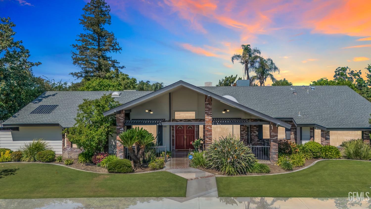 9600 Valley Oak Court