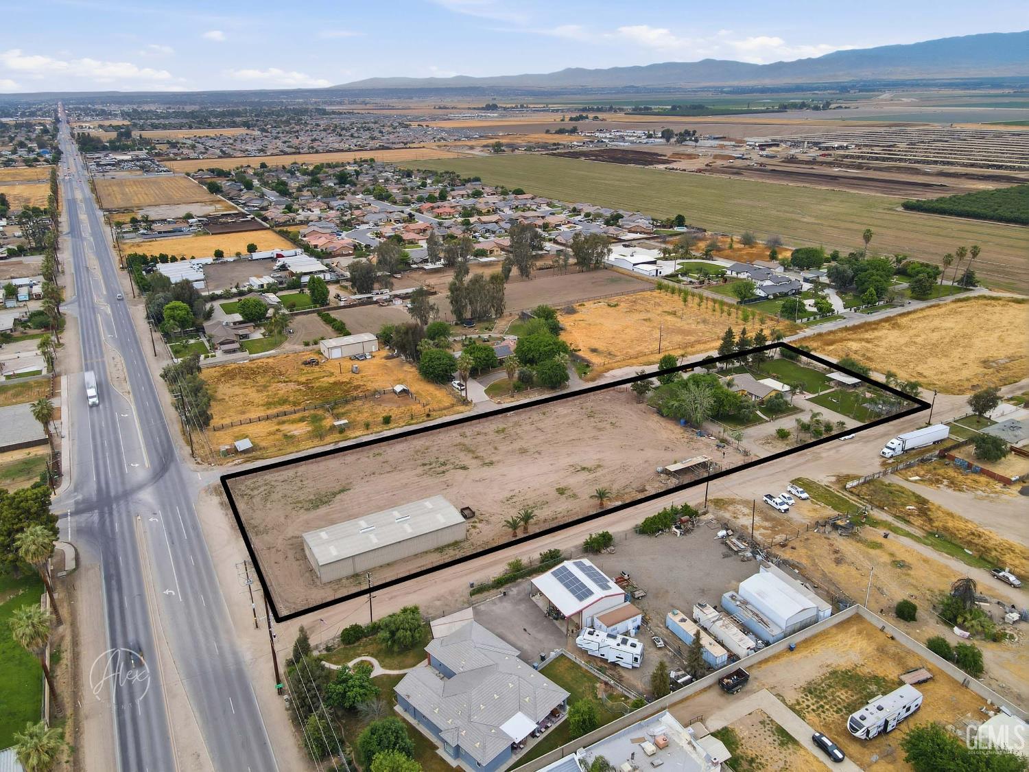 253 E McKee Road — photo 3