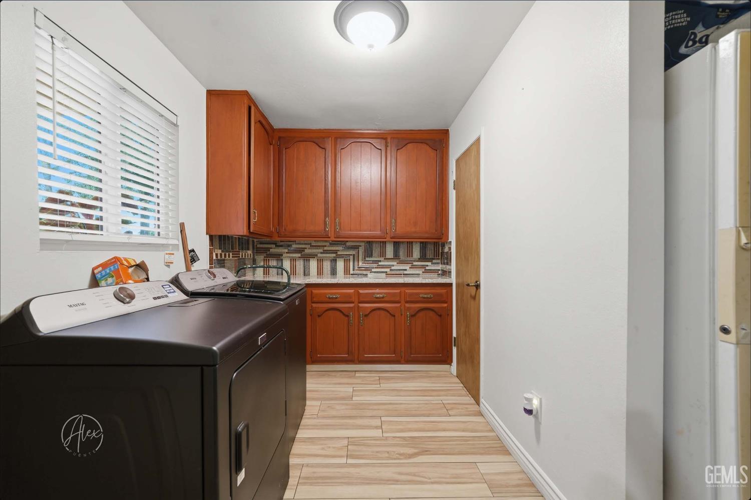 253 E McKee Road — photo 15