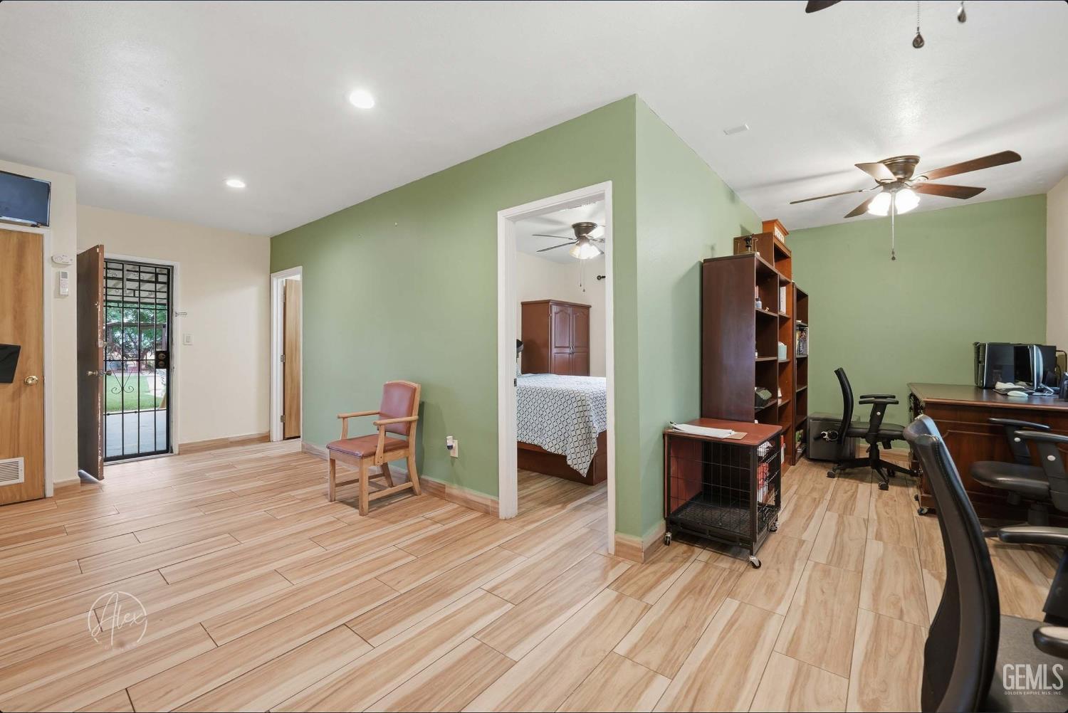 253 E McKee Road — photo 14