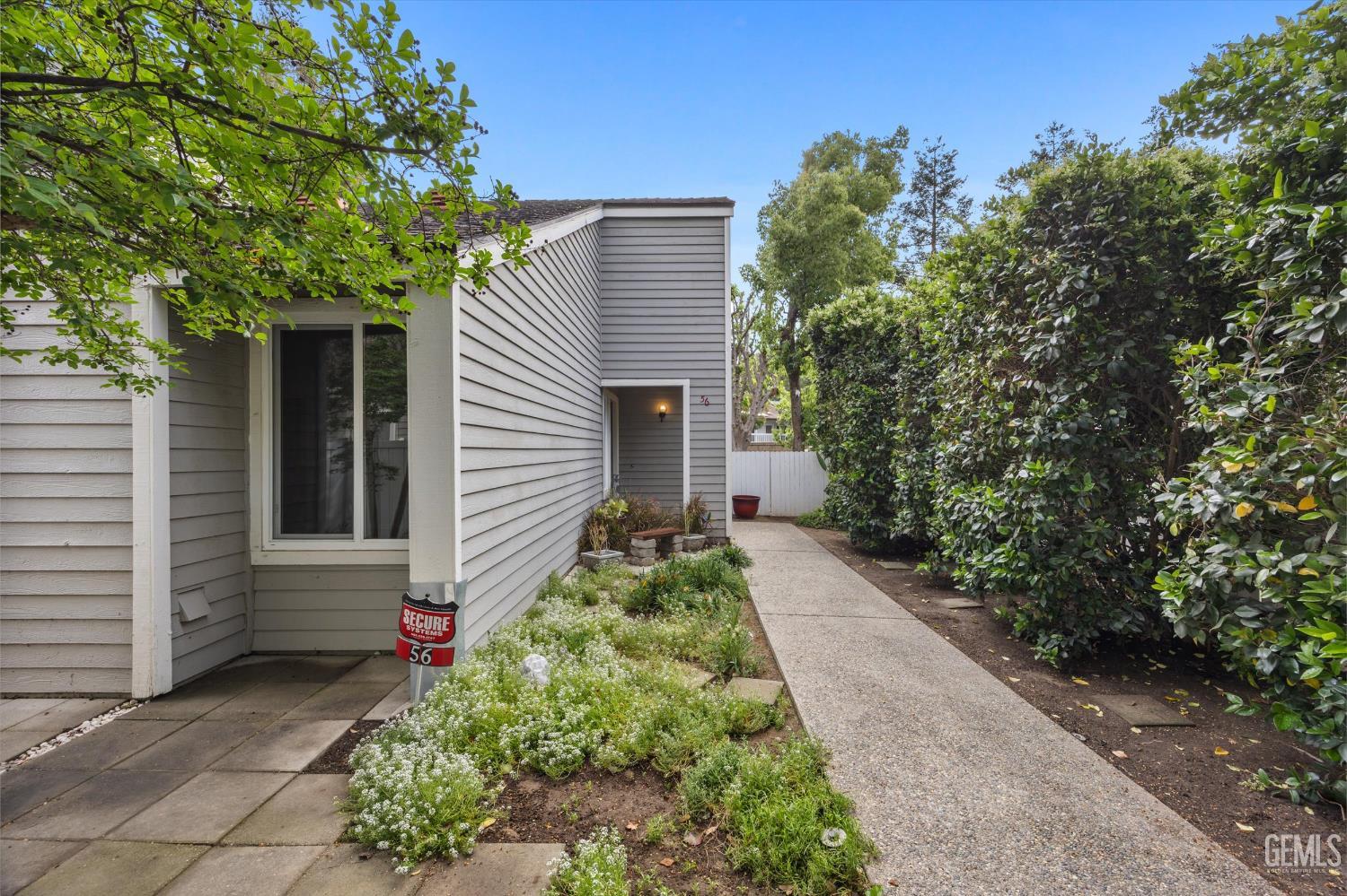 8000 Kroll Way — photo 3