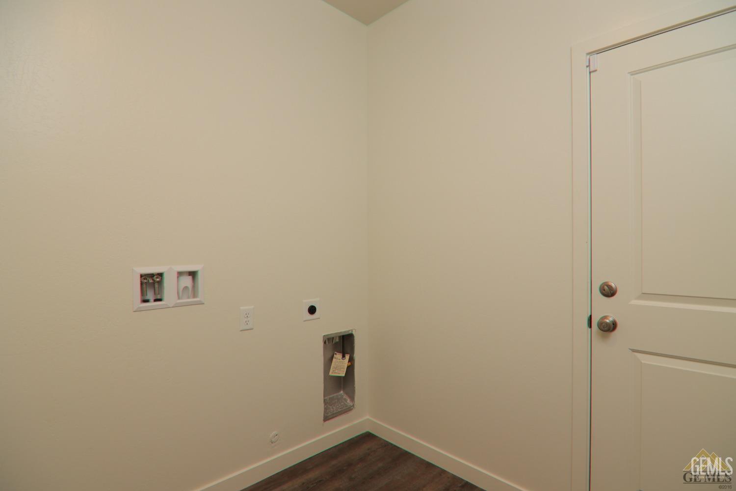 802 Kidlington Court — photo 14
